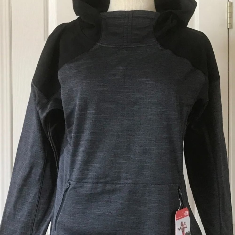The North Face Dynamix Training Fleece Pullover Hoodie Asphalt Gray Black